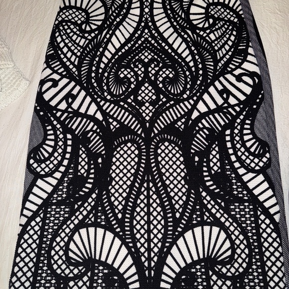 4 skirts - Picture 5 of 7